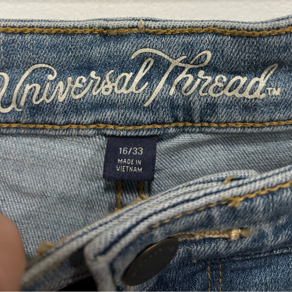Universal Thread Light Blue High Rise Straight Crop Jeans Size 16/33 - Picture 2 of 9